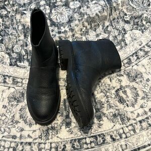 Matt & Nat Black Boots - size 8.5